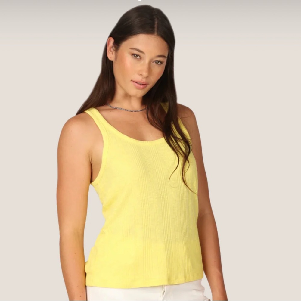 [dylan] Riley Scoop Neck Tank - Picture 3 of 10